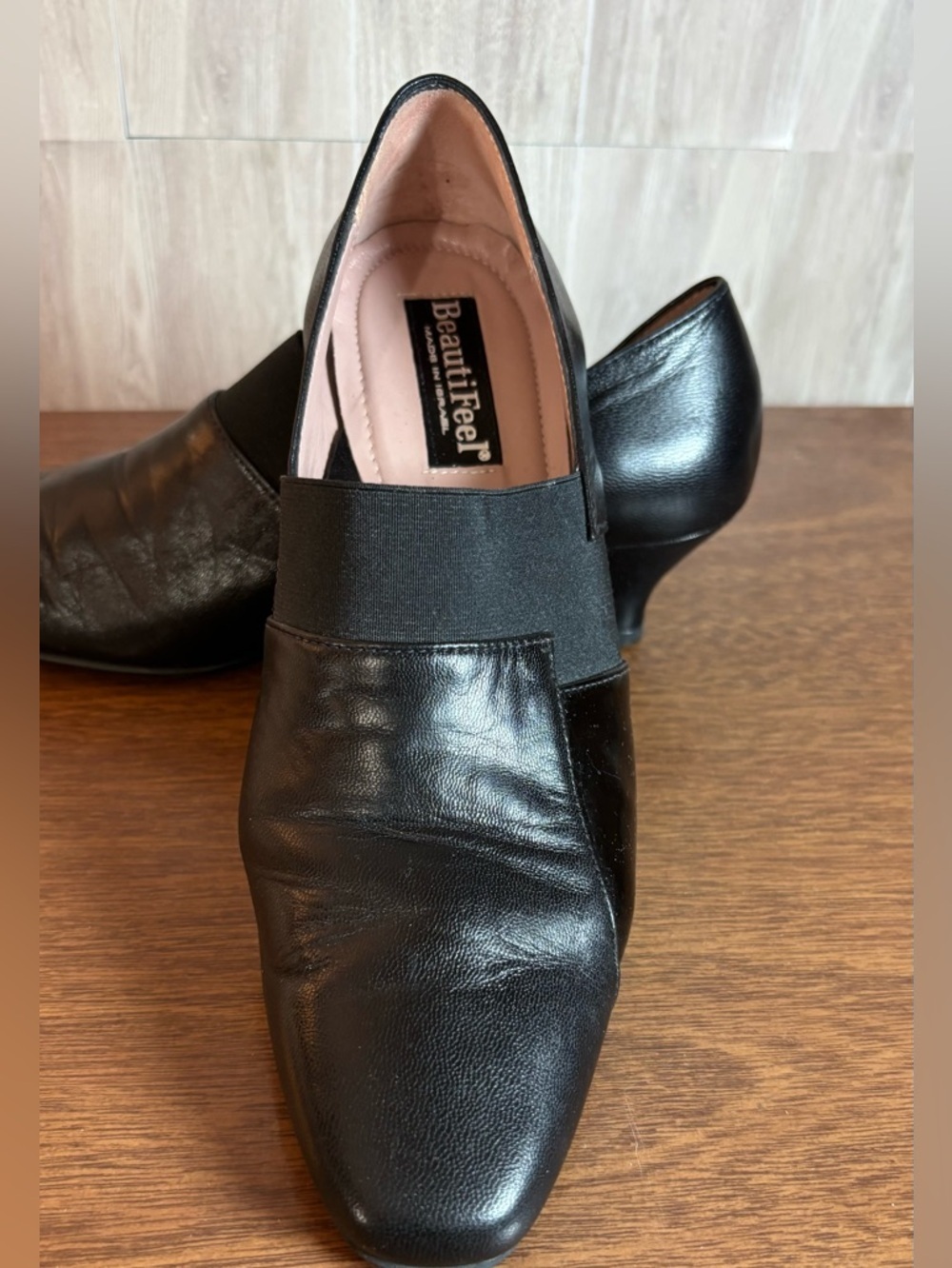 BeautiFeel Black Leather Slip-On Heeled Loafers with Elastic Panel